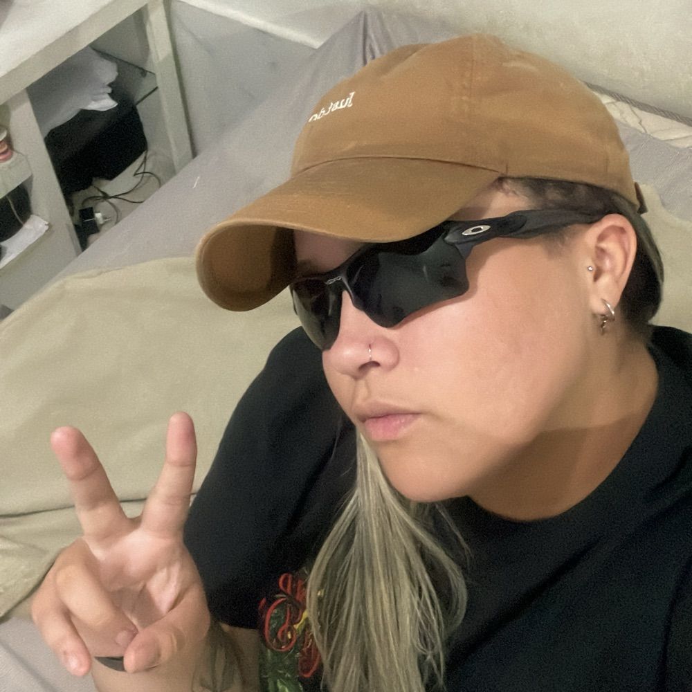 ana luu 