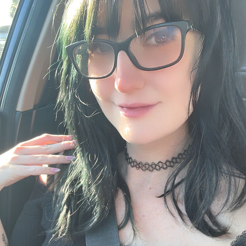 Rhi💜✨