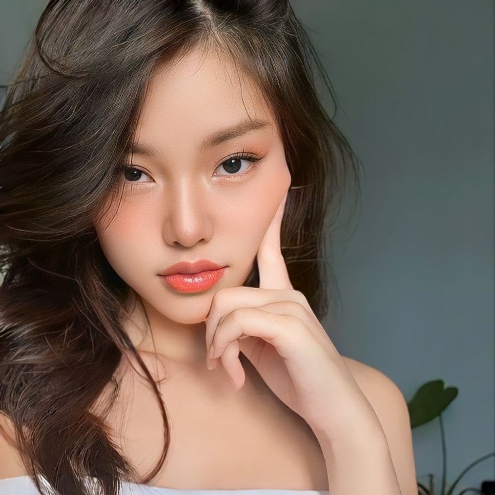 elena dior