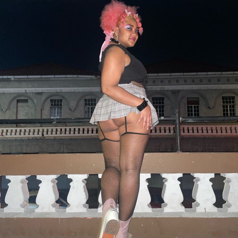 SuckaBust