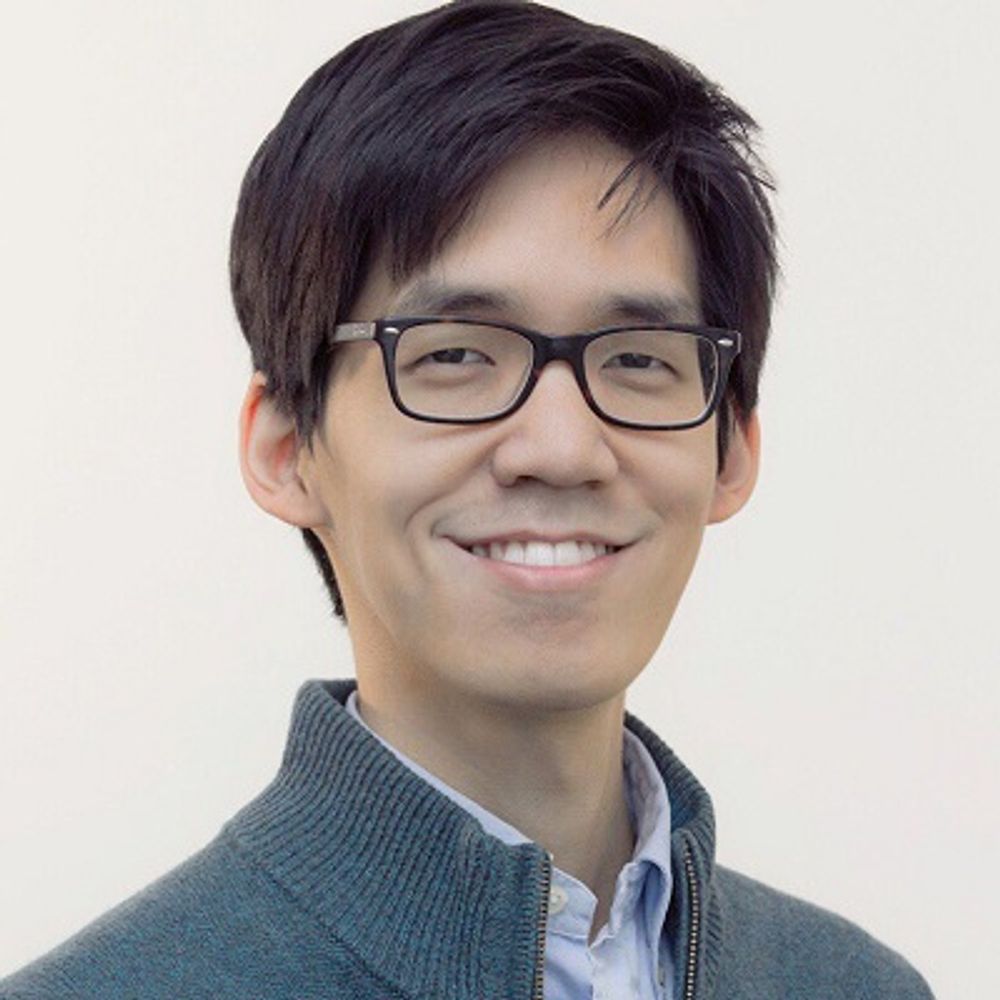 Minsuk Kahng
