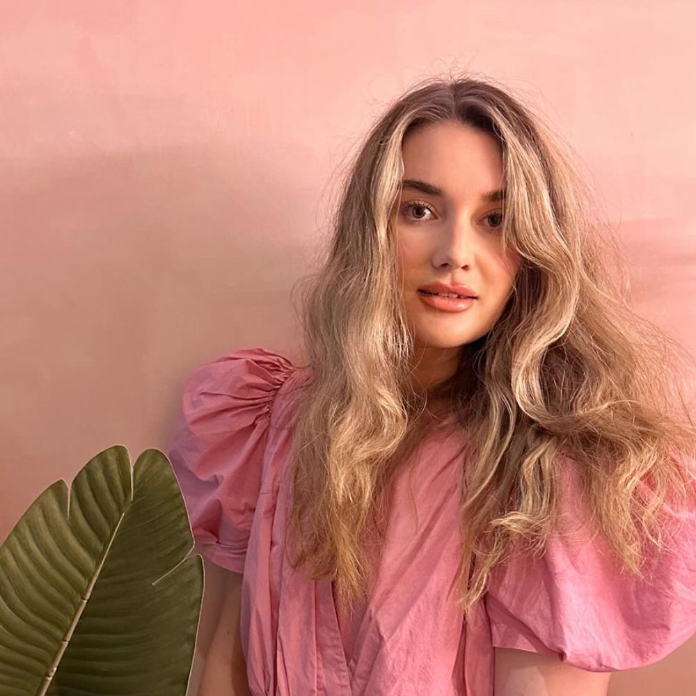 Mia Maguire