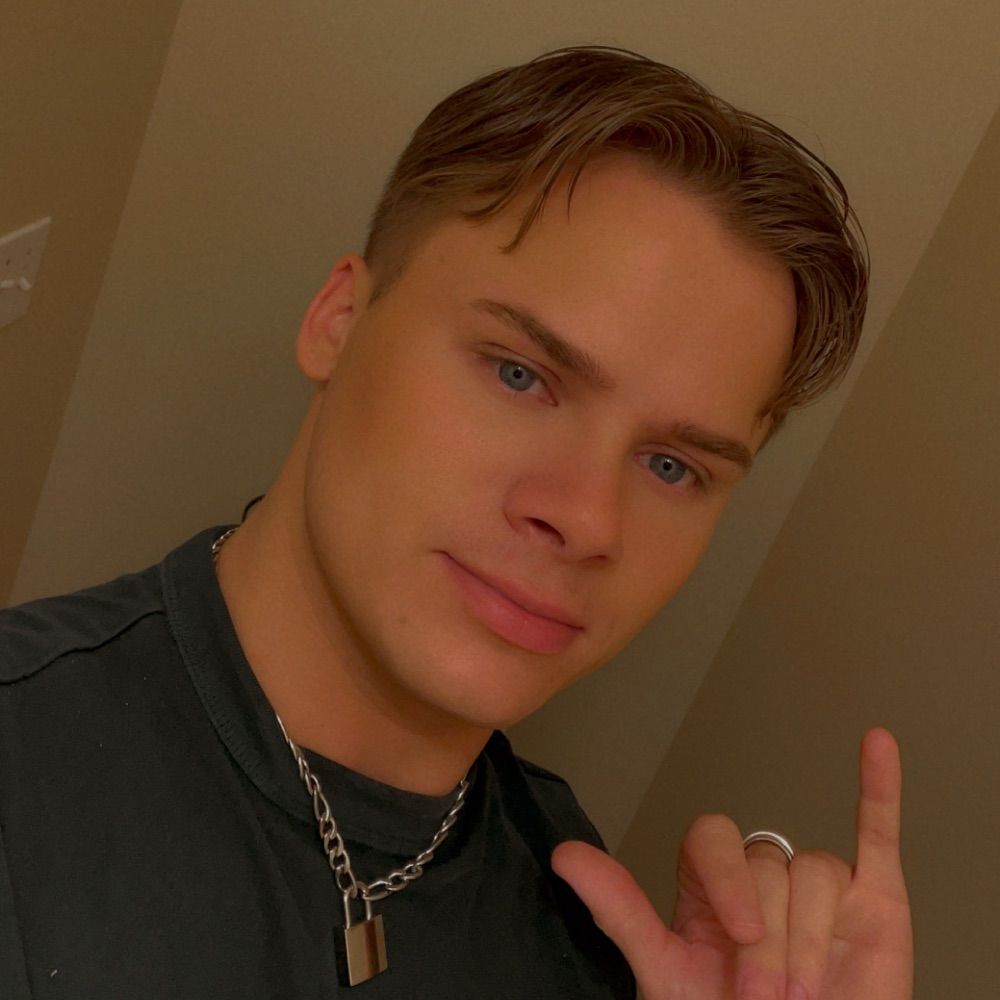 Evan Lee