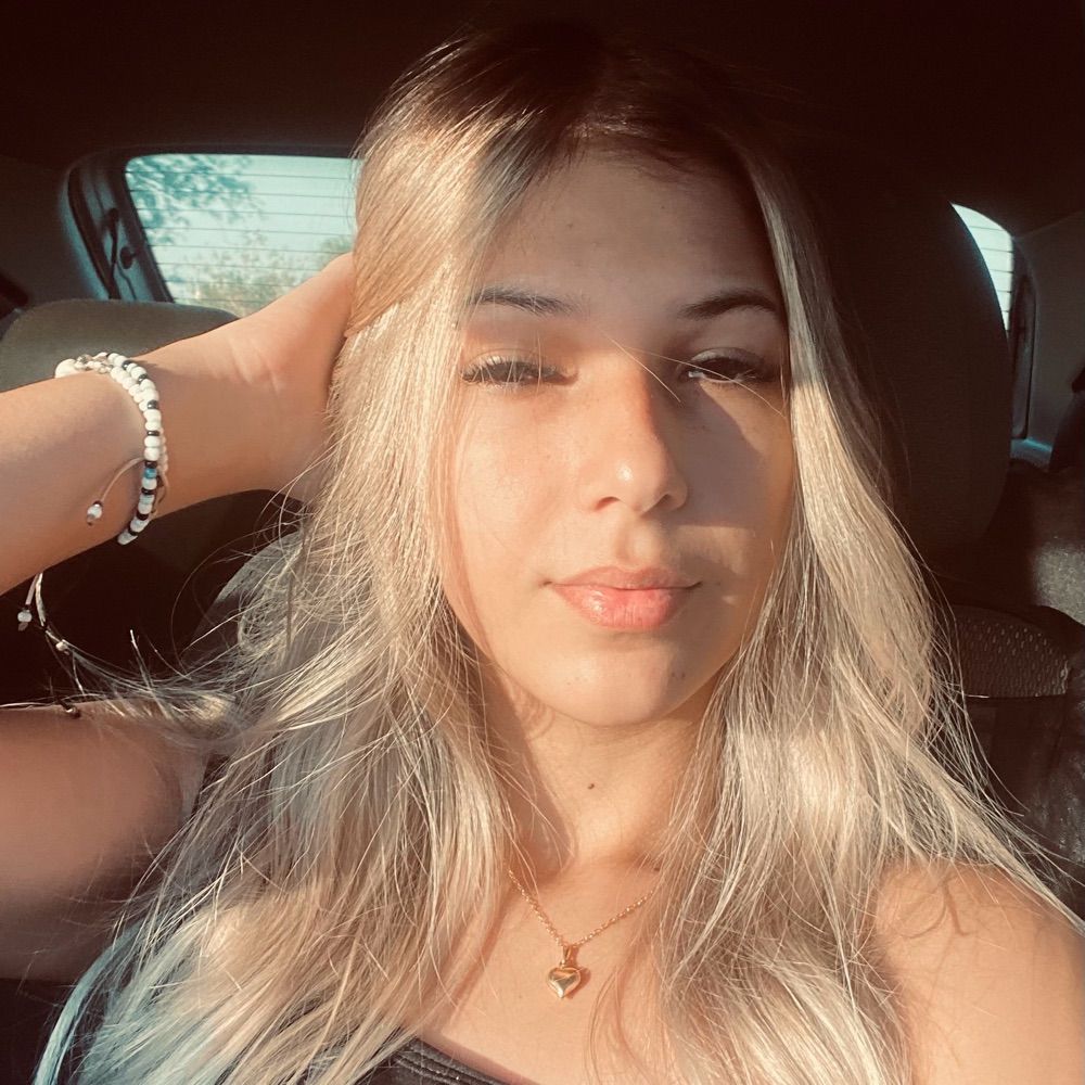 emily_alves