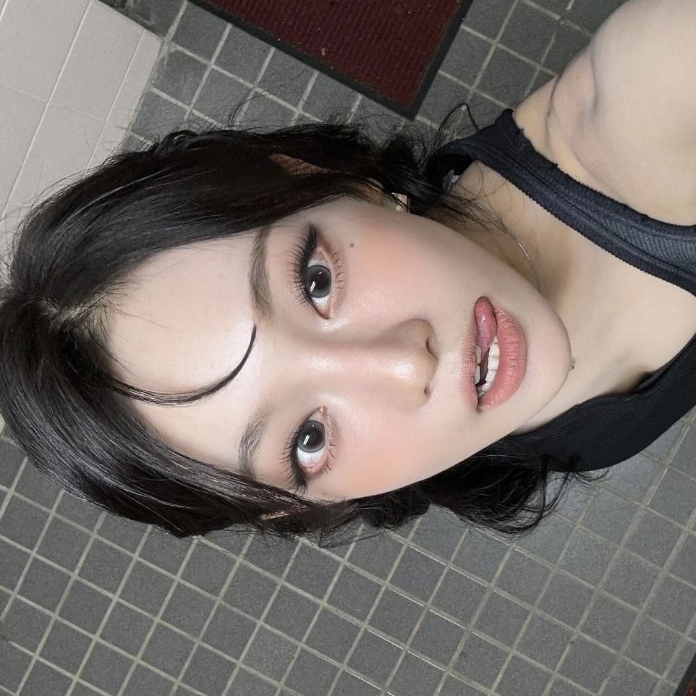 AYA