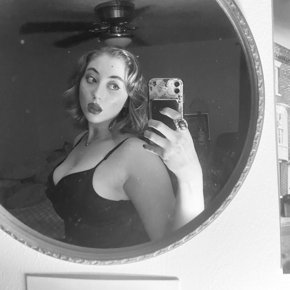 Countess Kiki- Findom ♡