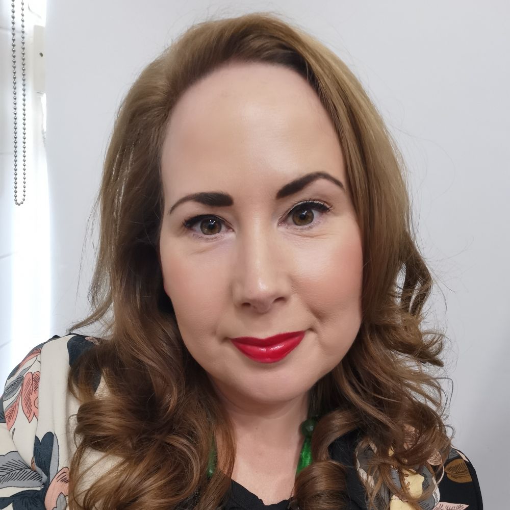 Dr Jennifer Redmond