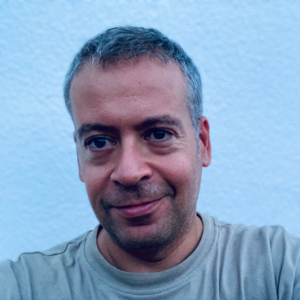 Kaya Genç
