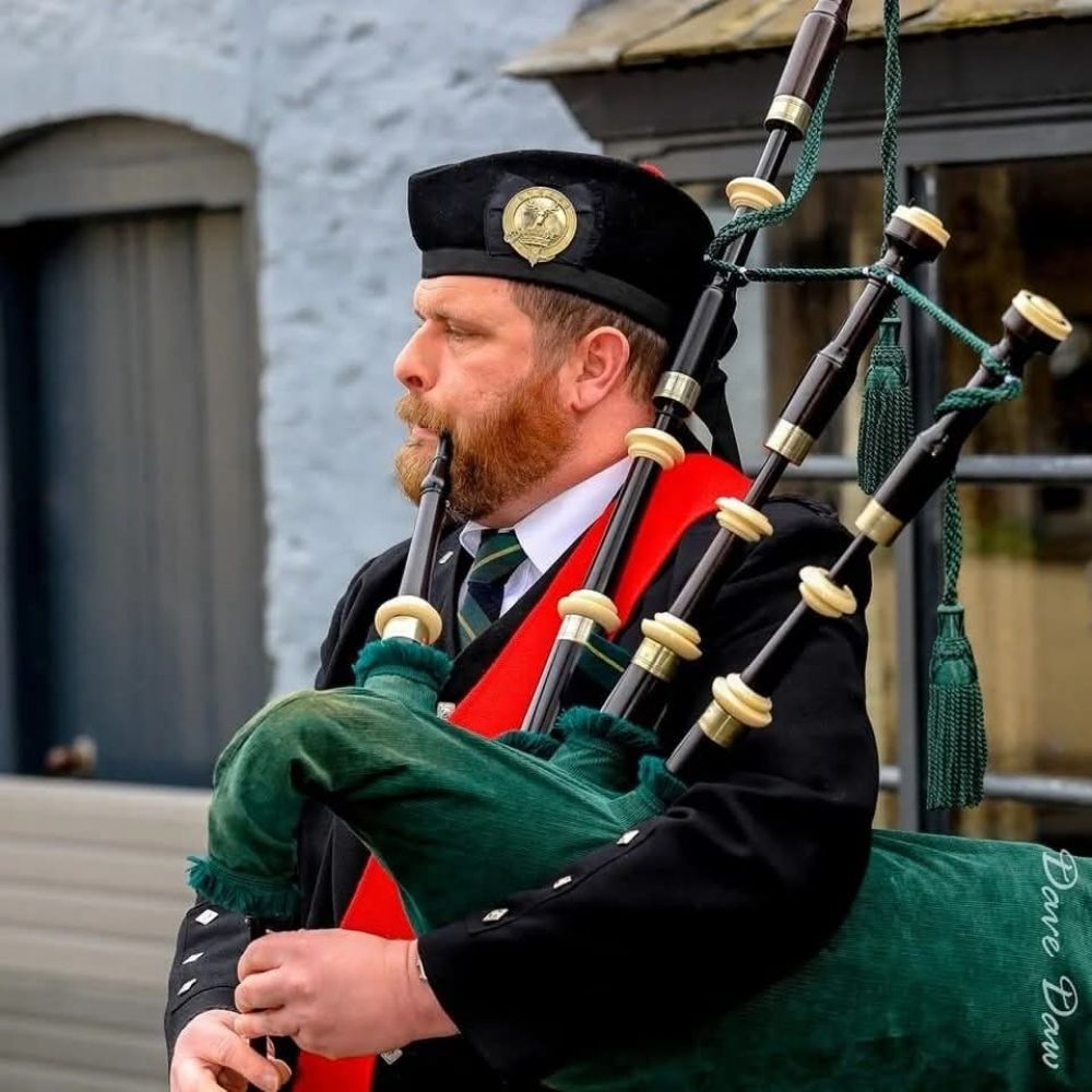 Simon Addison Highland Piper
