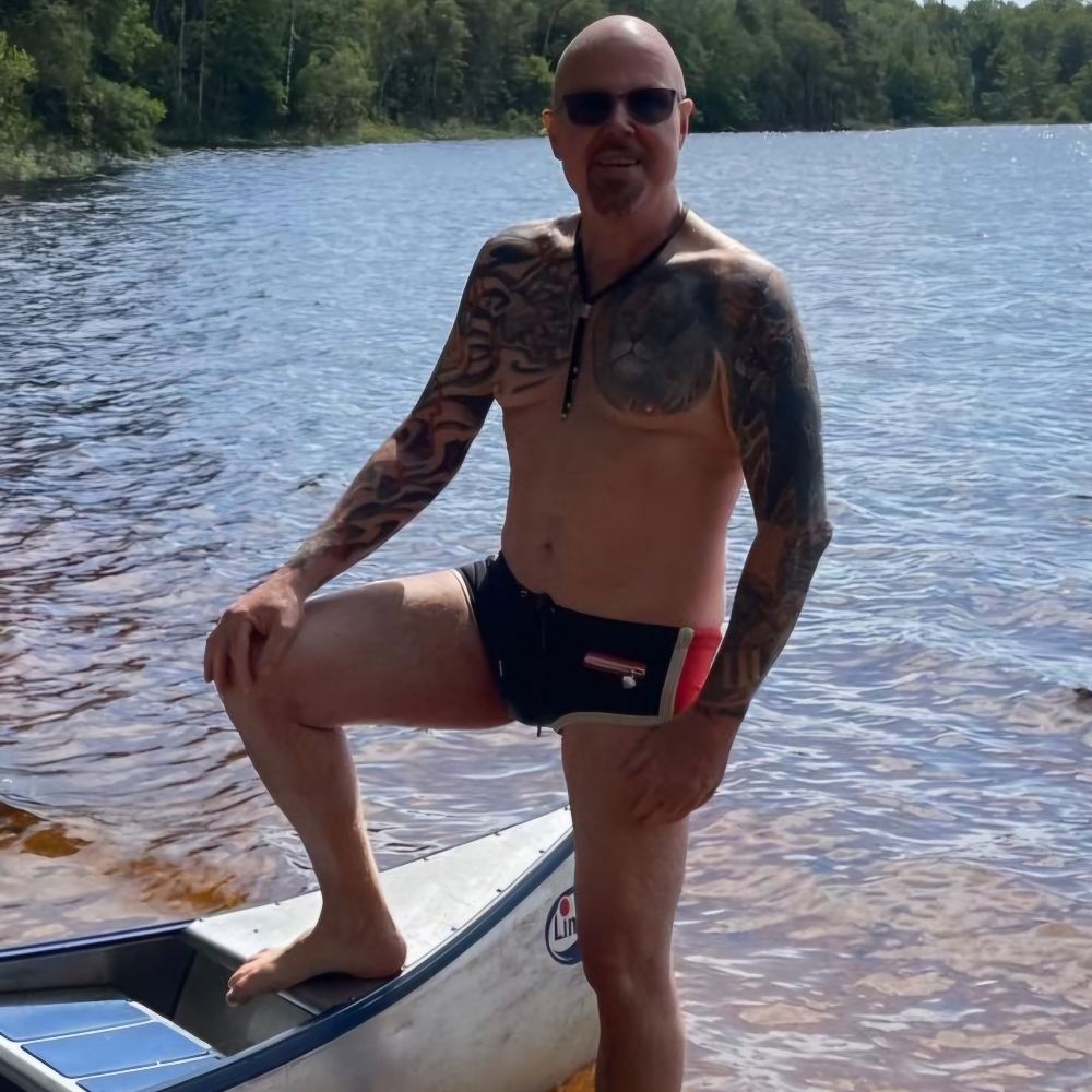 Sub ⬇️ Dad