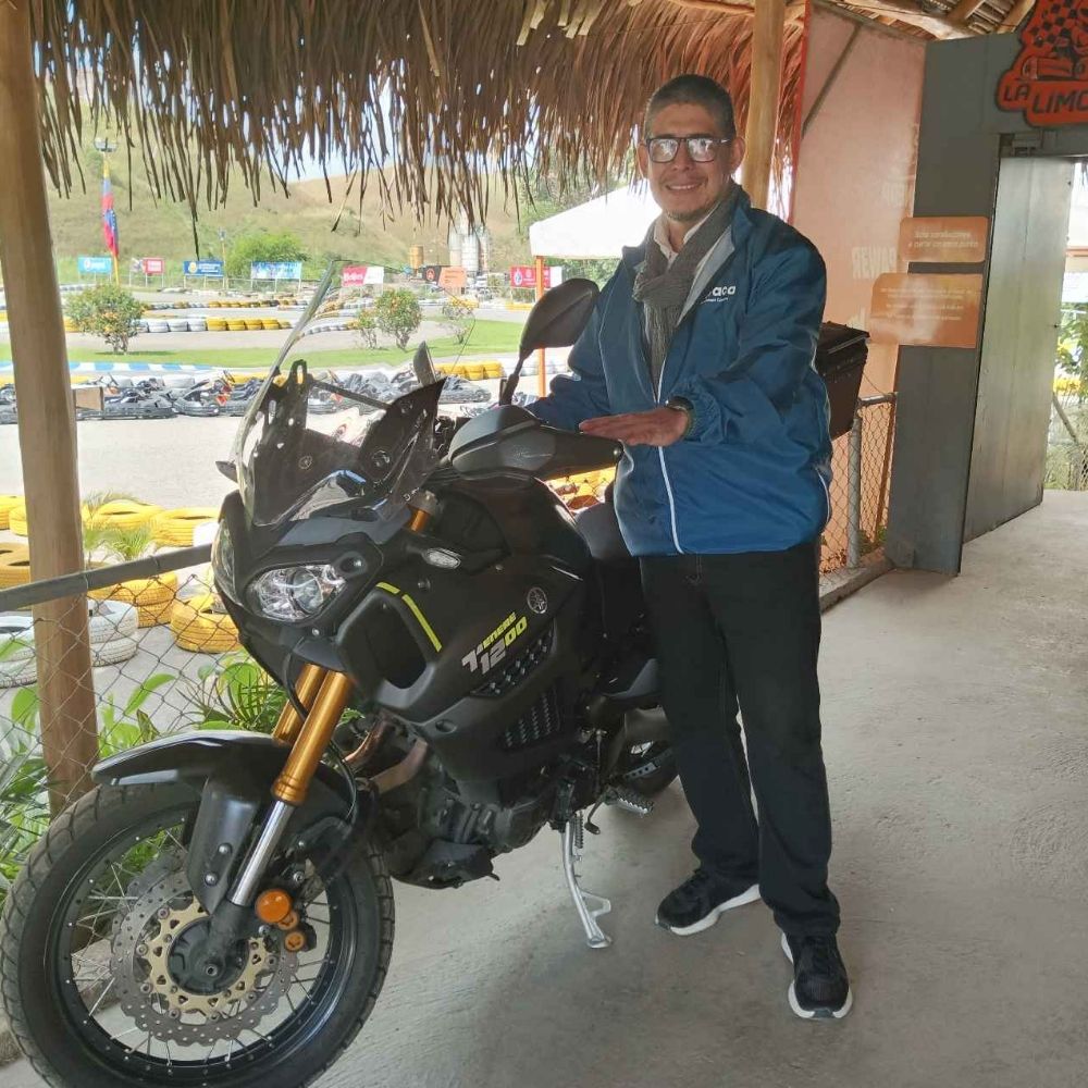 Dj González