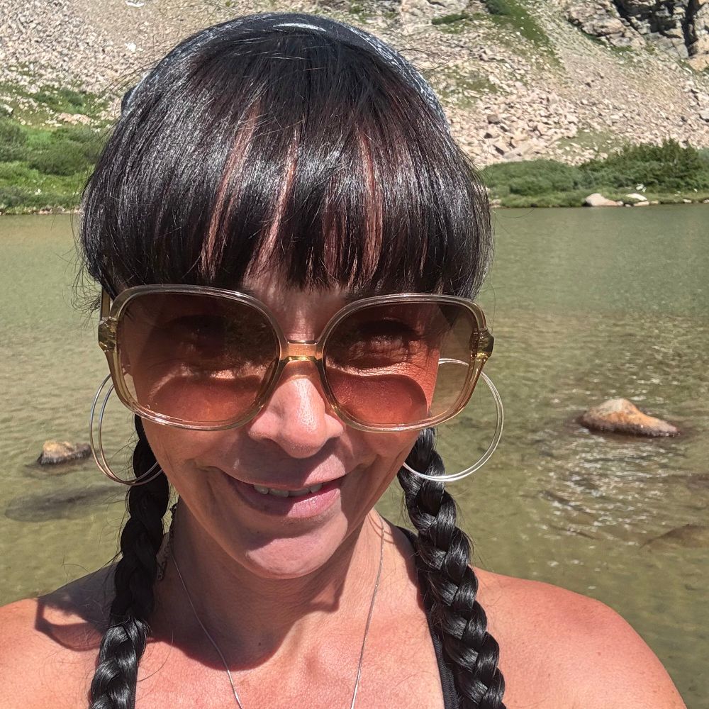 goldenrulegirl.bsky.social profile picture