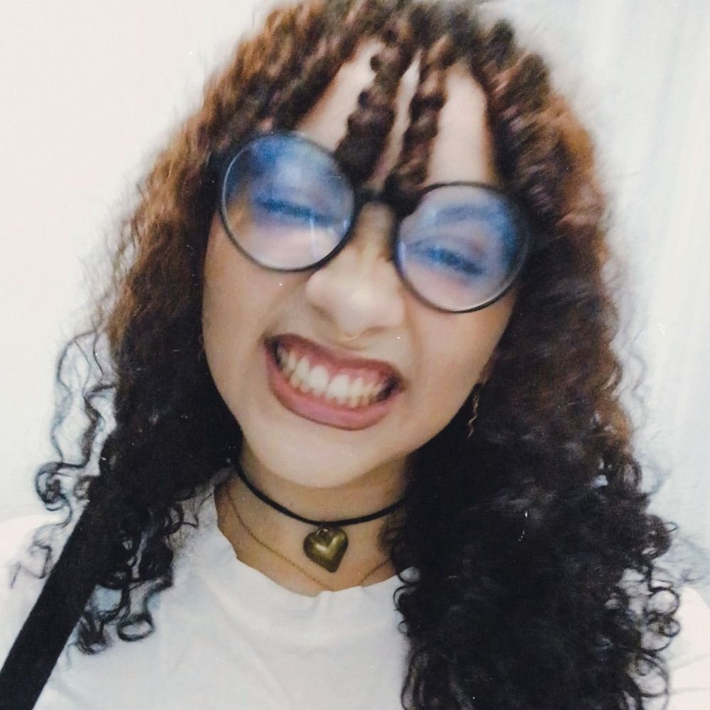 elly coutinho 
