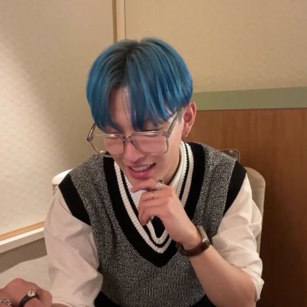 mah skies viu o ateez 
