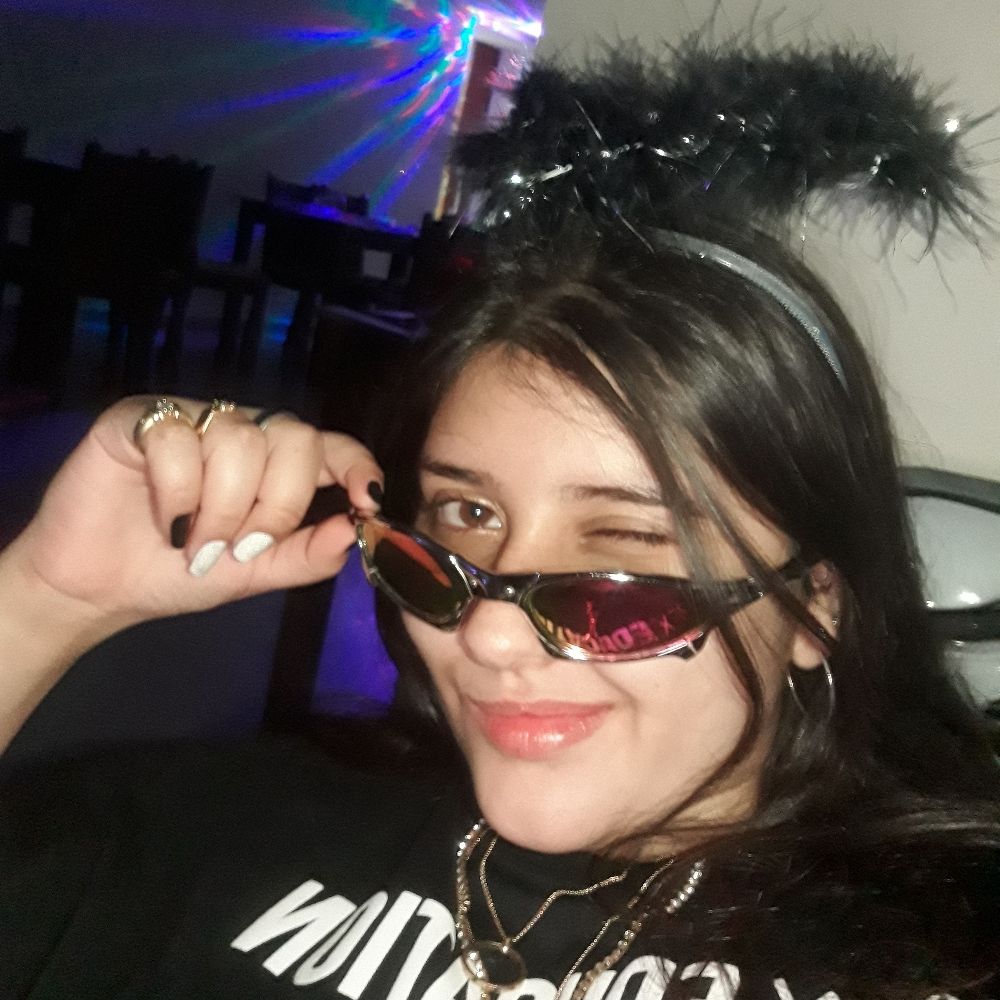 Raphaela com PH