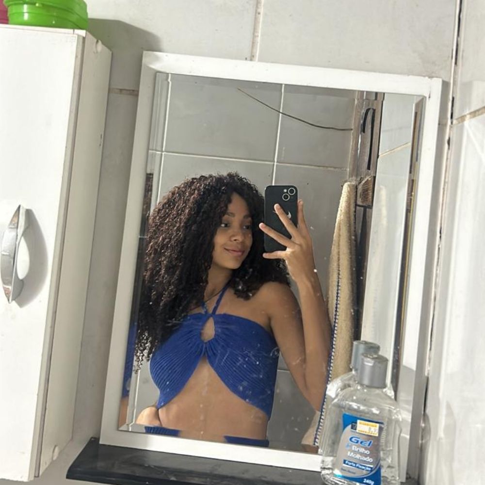 Thainá Senna 