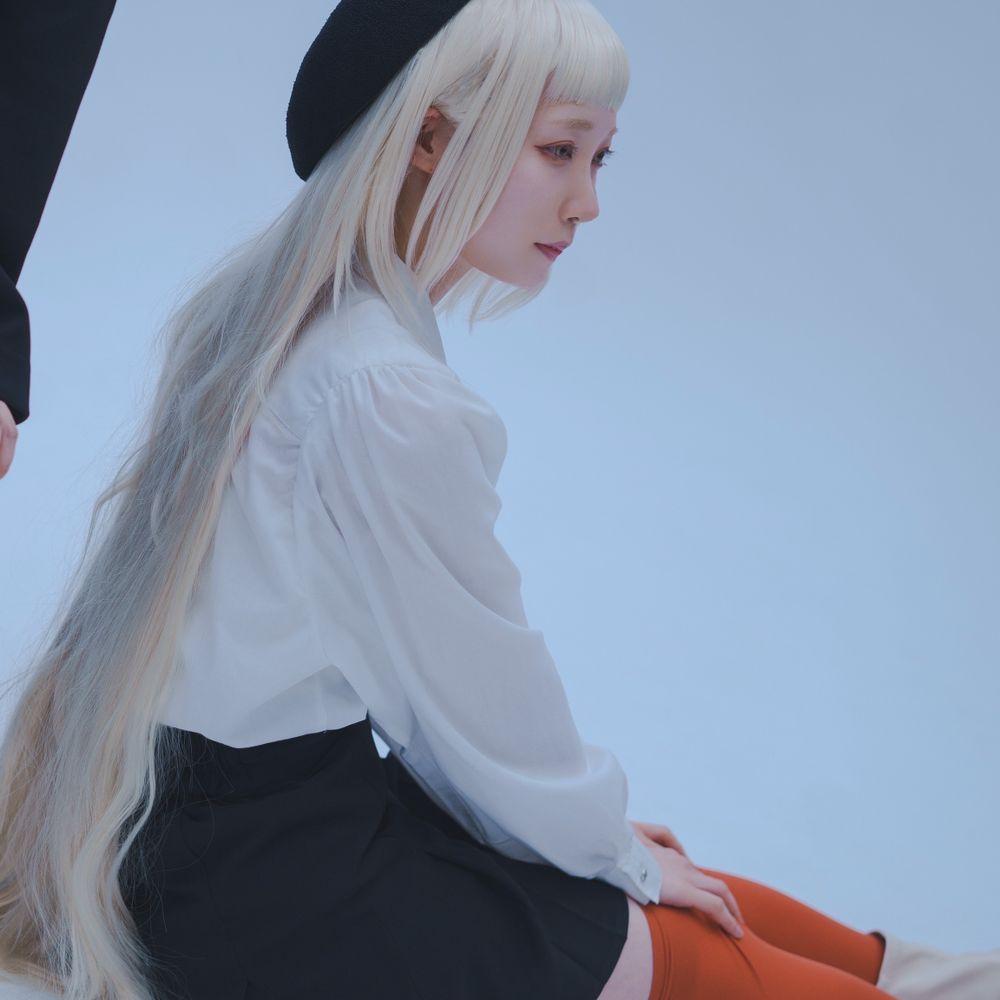 繭