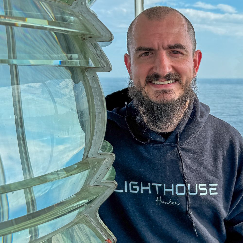 Lighthouse Hunter