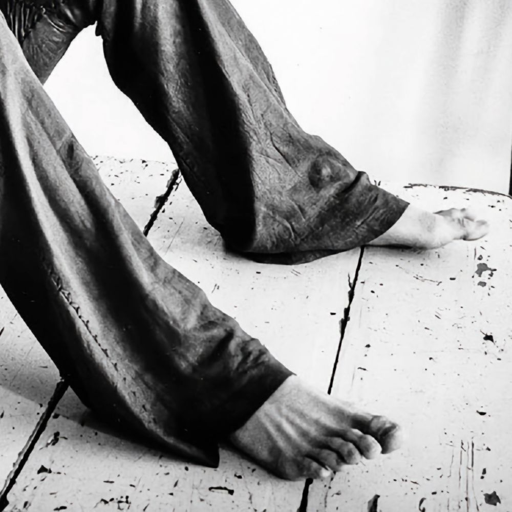 Heath Ledger Barefoot | HeathLegend