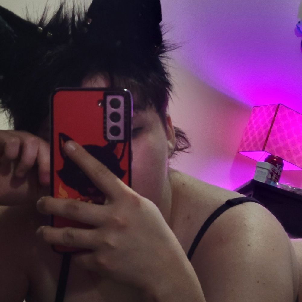 Vic 💛(he/they)
