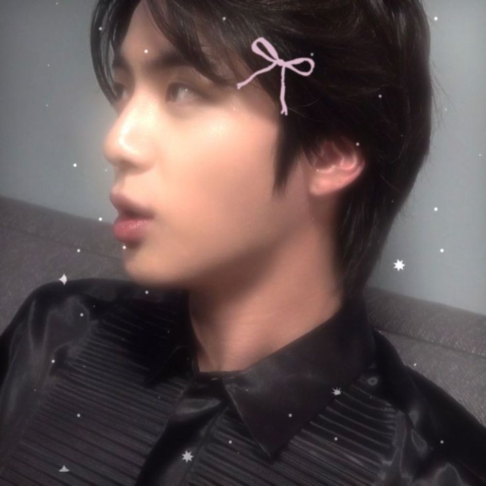 — ⋆˚࿔ 𝒩𝐚𝐧𝐚 𝜗𝜚˚⋆🎀