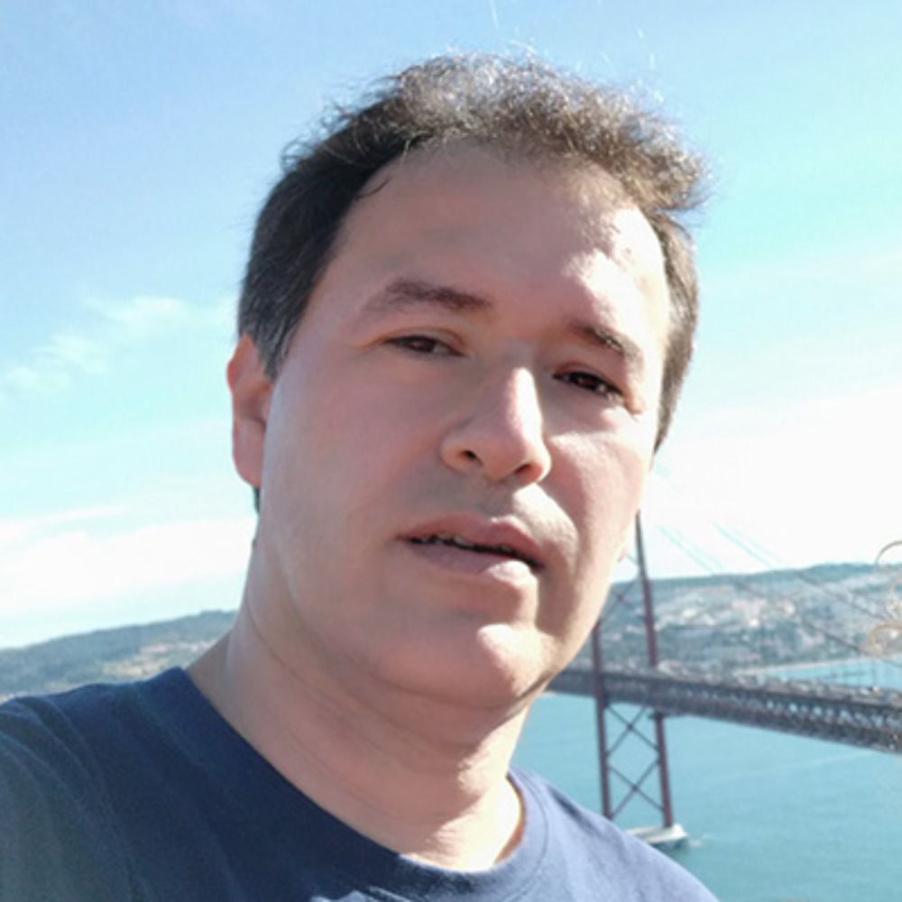 Luis Frias