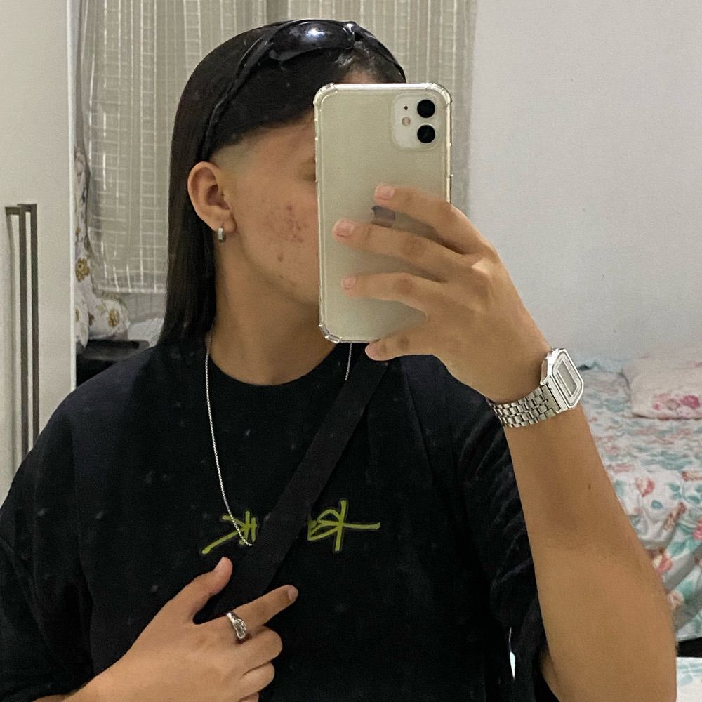 nicole 🤵🏻‍♀️