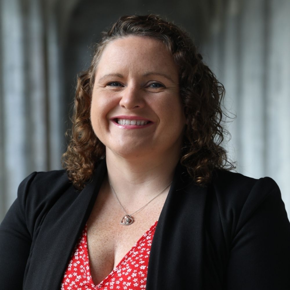 Dr Alison Connolly