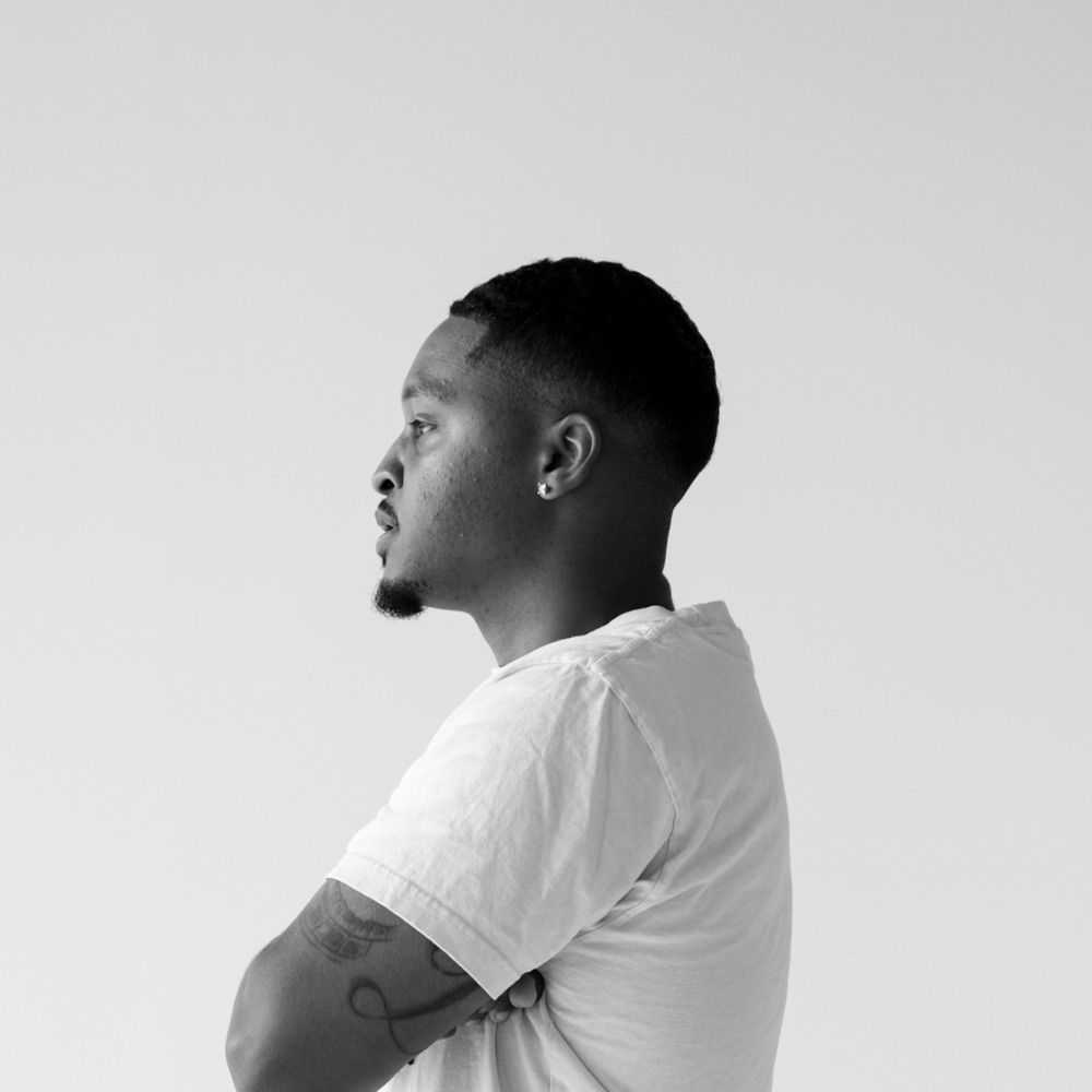 DJ
