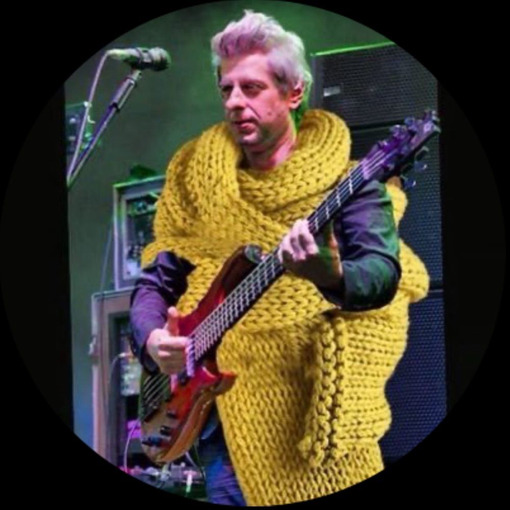 🌵Mike’s New Scarf🌵