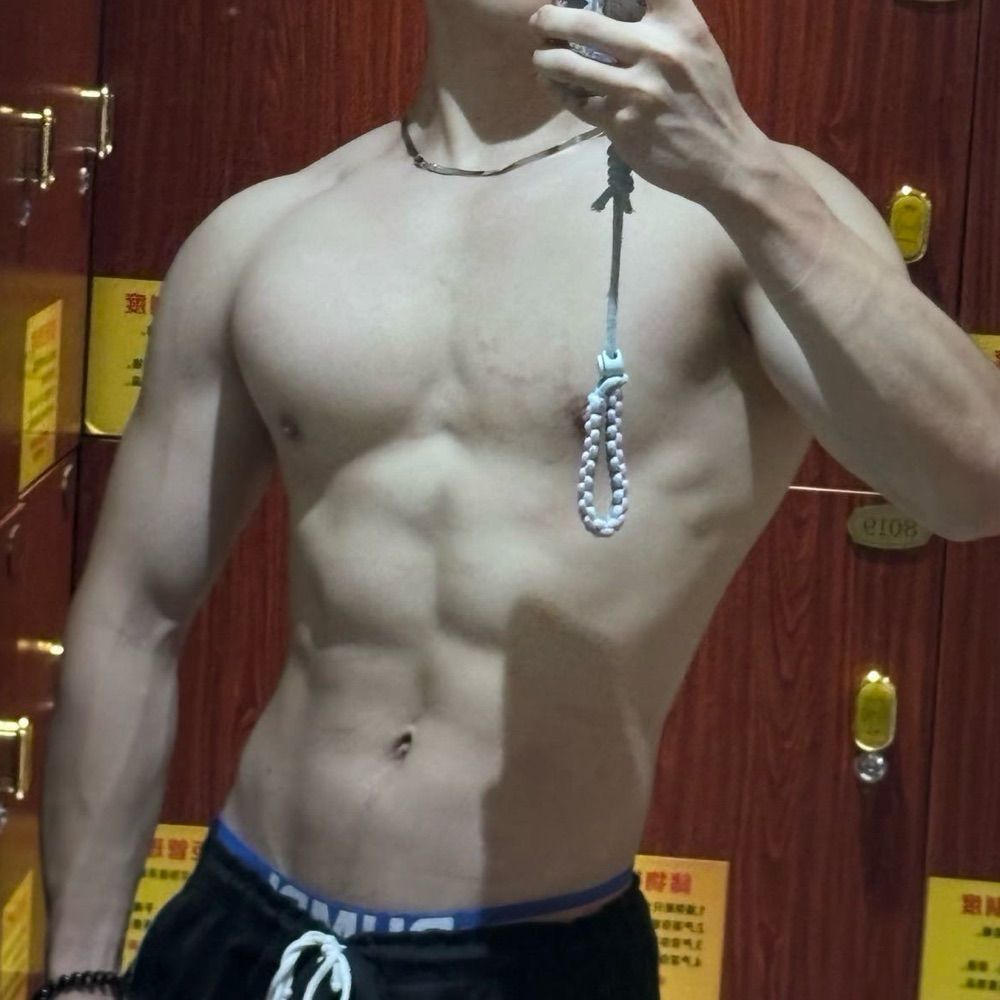 我是肌肉愛零Tops