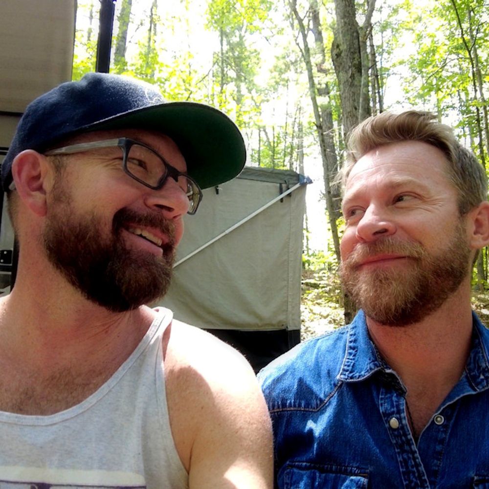 FullFrontal.Life - Naturist & Nomadic Life on Video 💗✈️📽️ 