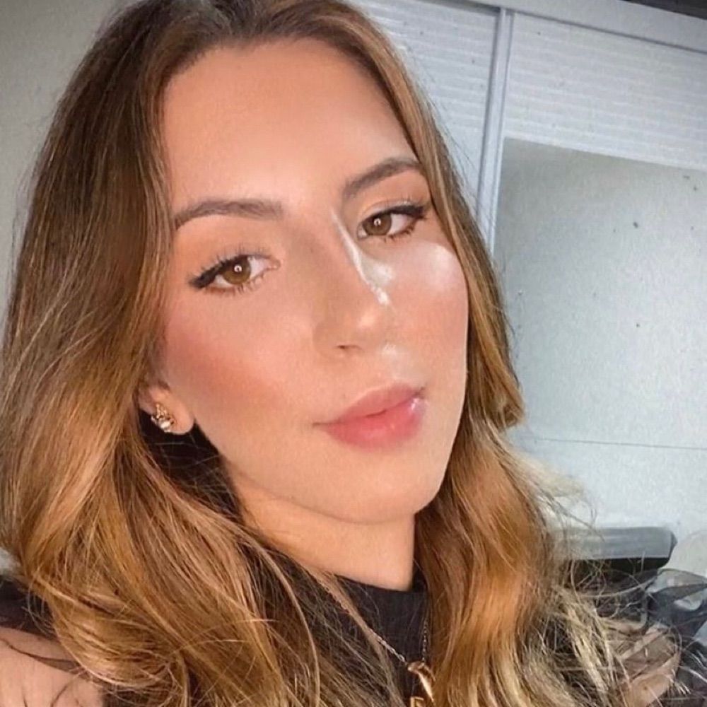 Giovana Louise 