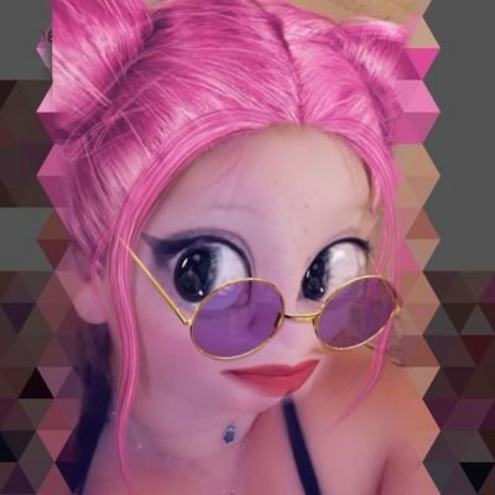 Lizzy🫦 τί;