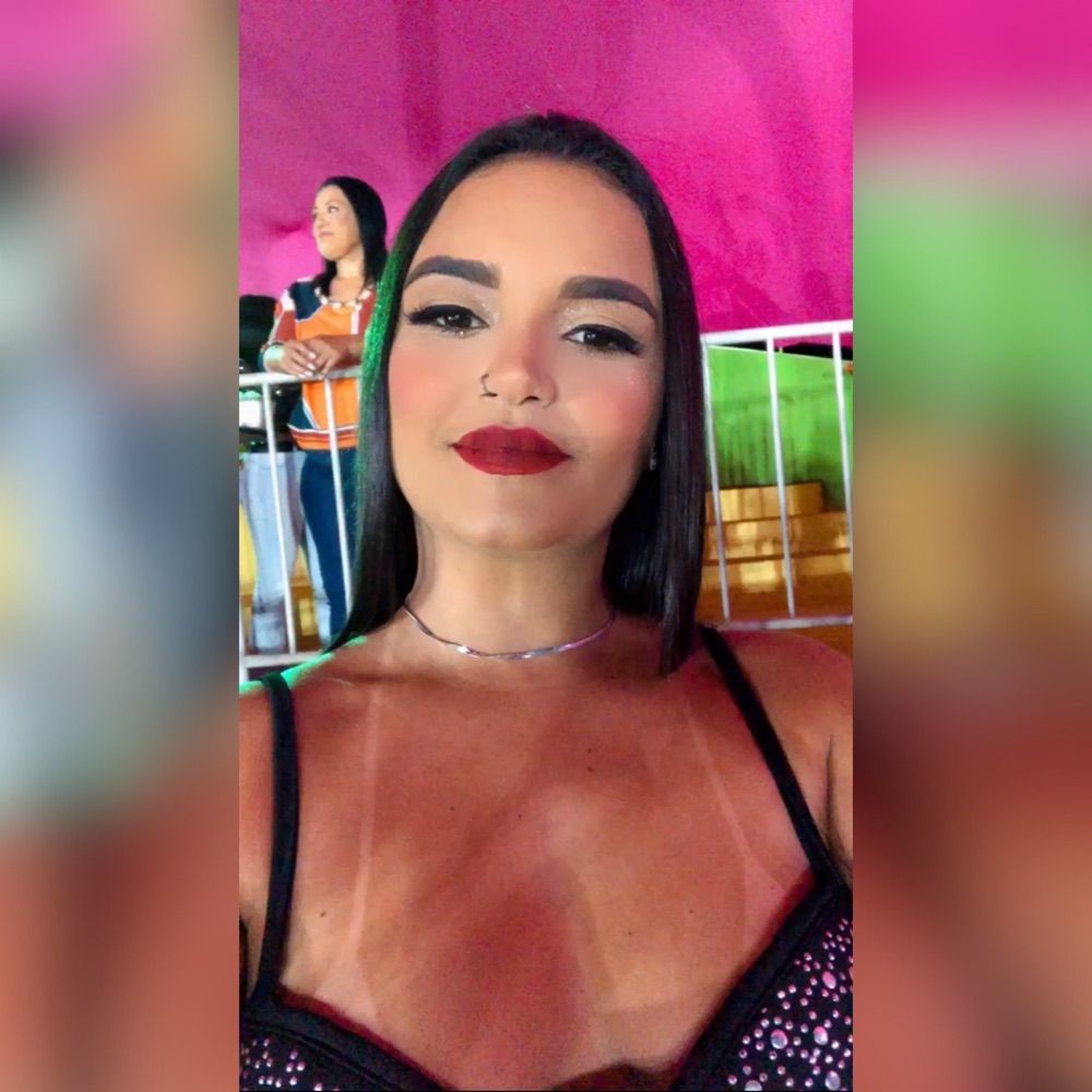 Isa Dora