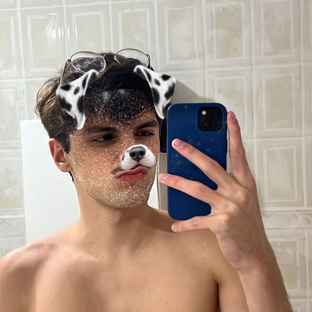 chico cutepunch🐬✨