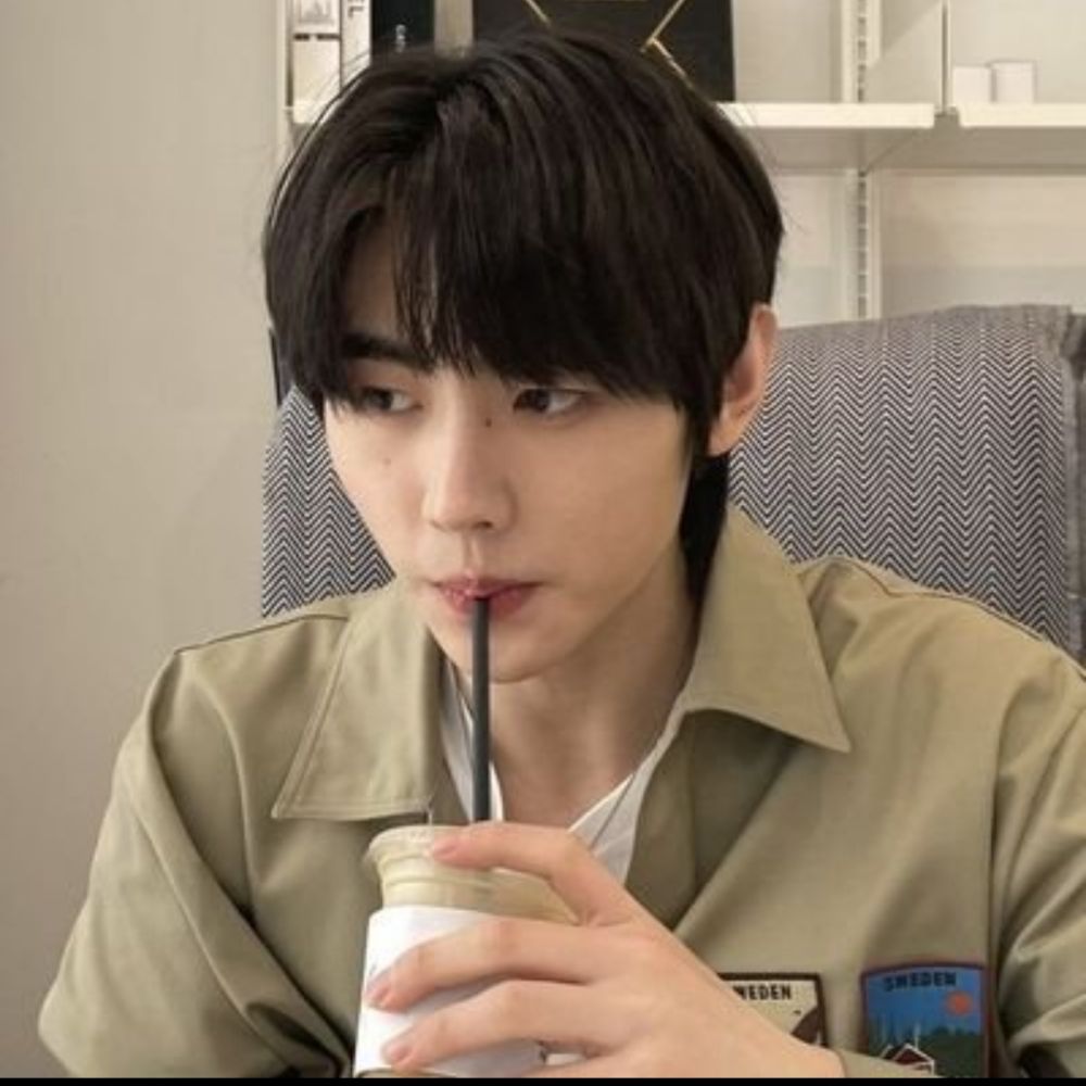 » ☕ˎˊ˗ Isa w.Jungwon 🐈!