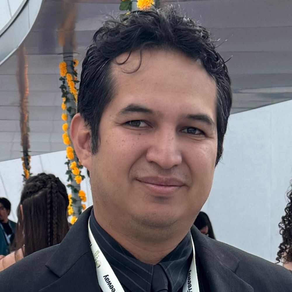 Simon Q