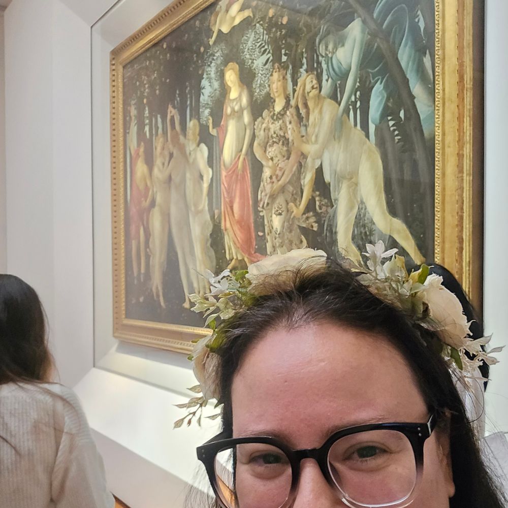 Sarah is Here 👀