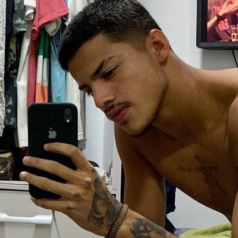 O Chris