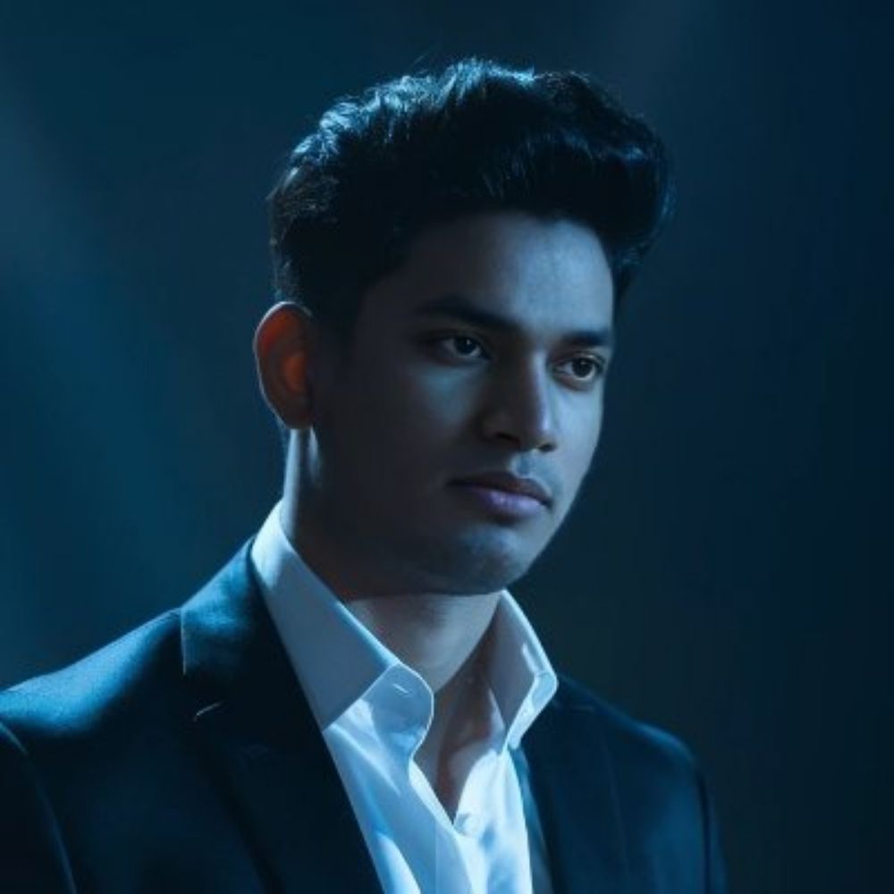 Tausif Akbar 