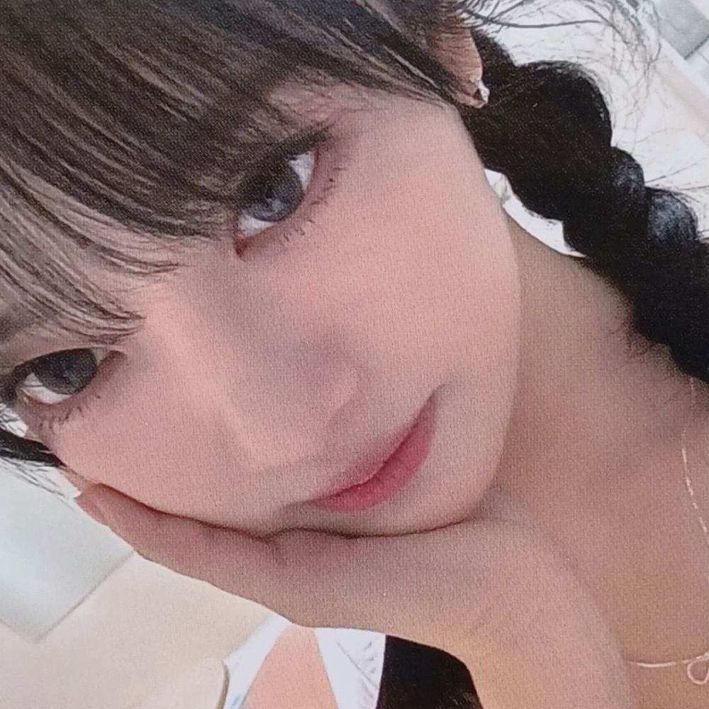 ♱