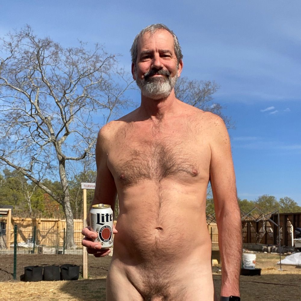 Nude in Virginia
