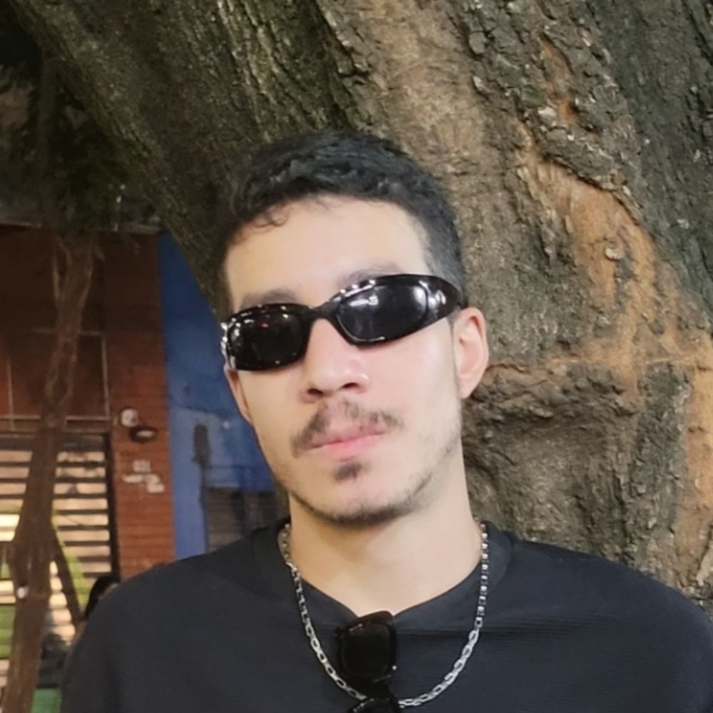 Felipe Mntt