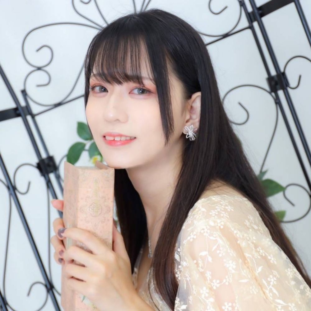 東堂海紗✩.*˚