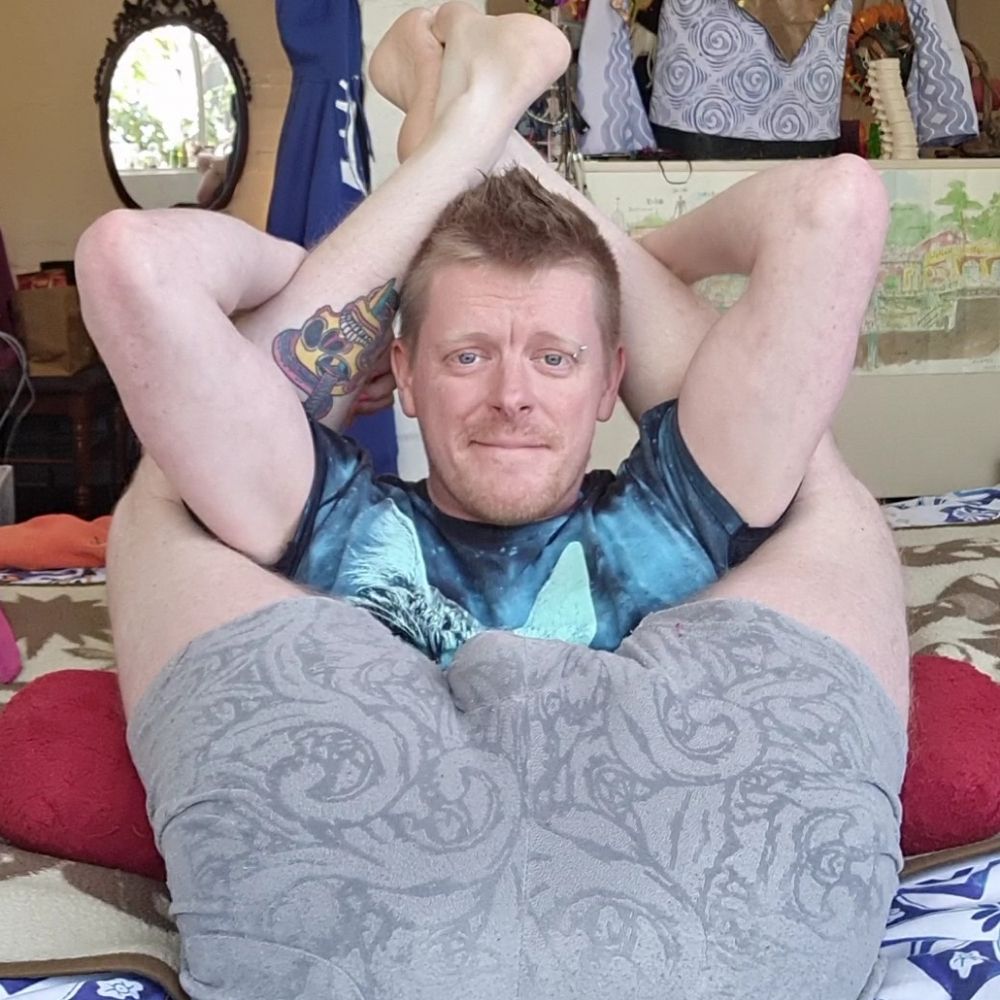 Hung(ry) Pretzel 🥨⬇️😈