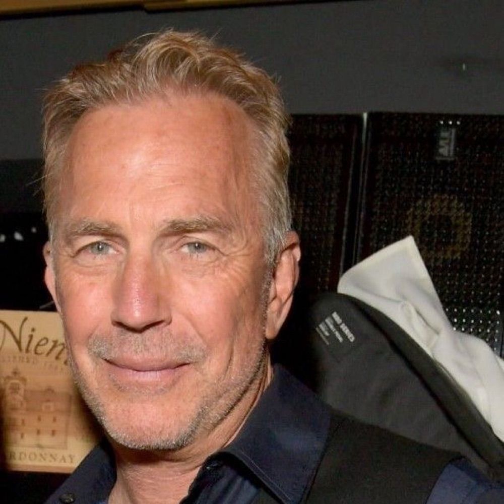 KEVIN COSTNER