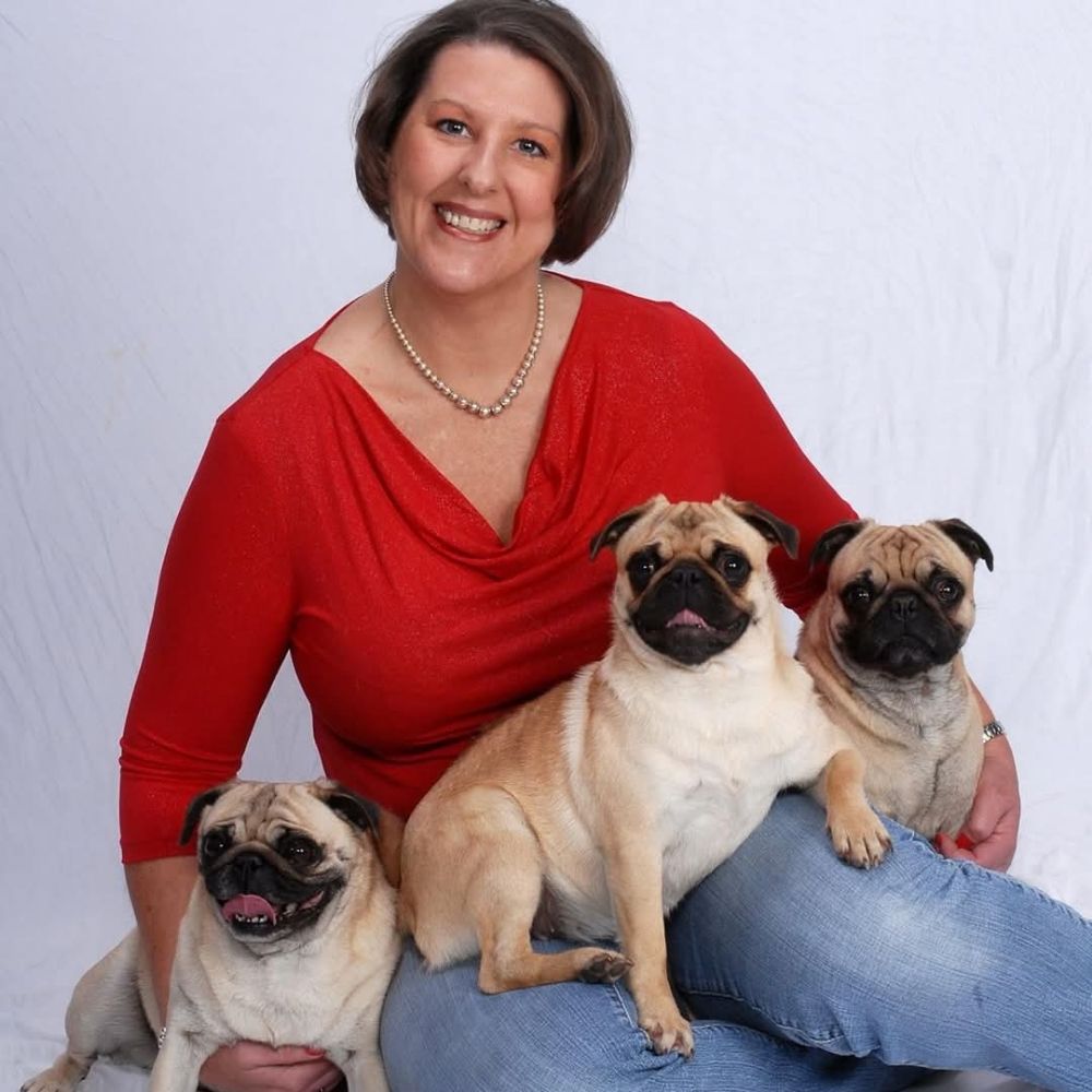 PUG MOM