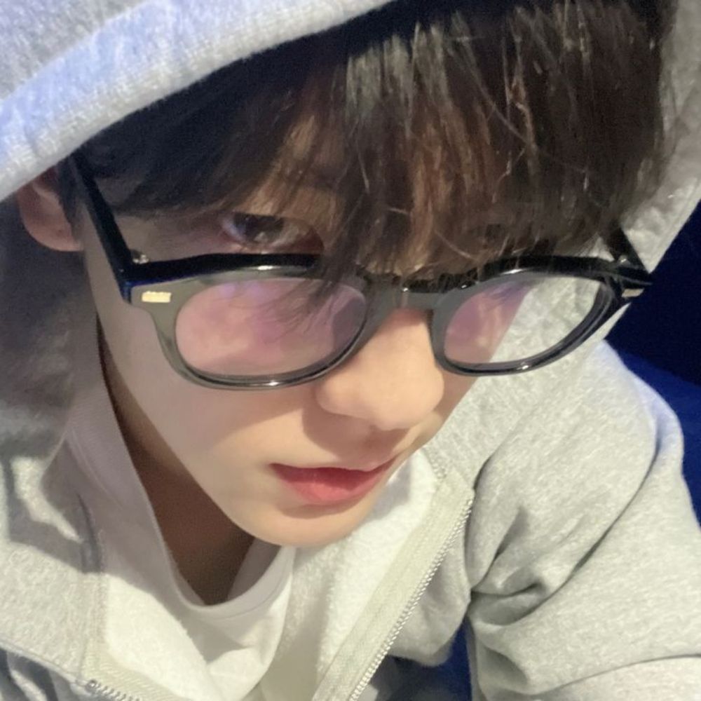 bibi 🧸 | 📚: studysky e booksky