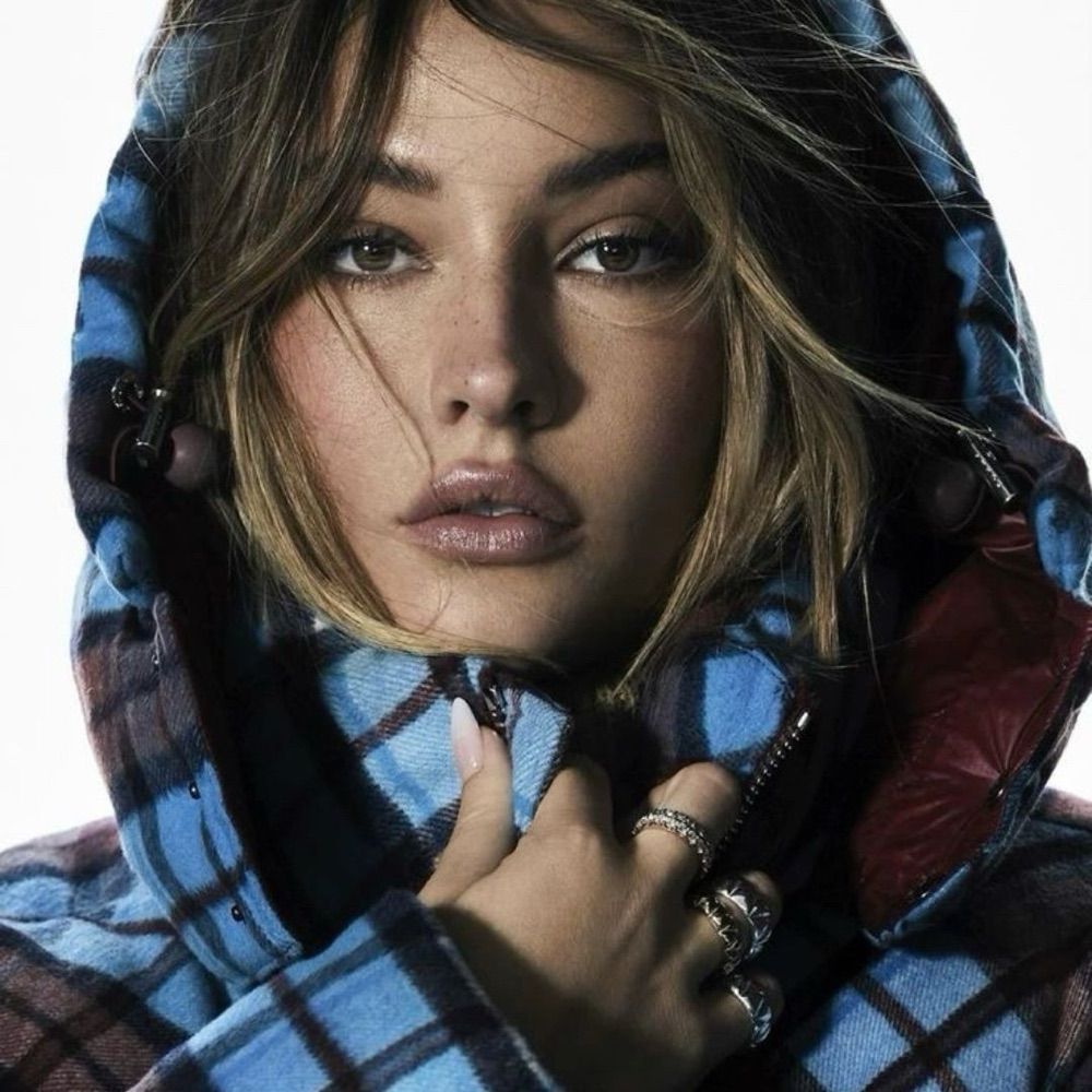 Chloe Charts